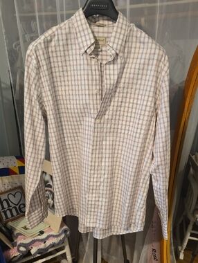 Eddie Bauer Large Wrinkle Resistant Plaid Button-Down Shirt